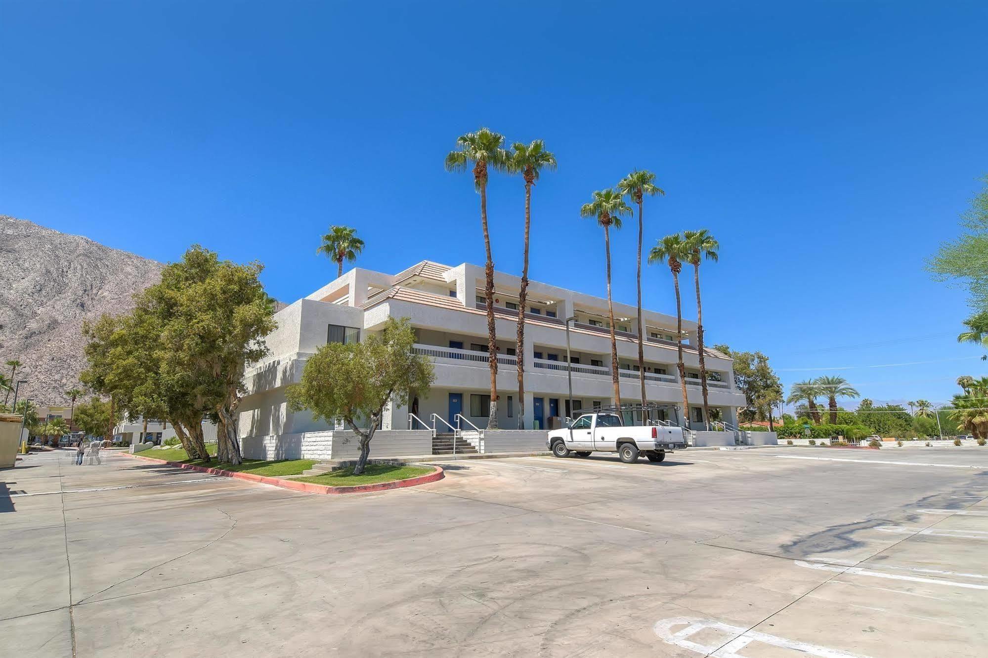 Motel 6-Palm Springs, Ca - Downtown Extérieur photo